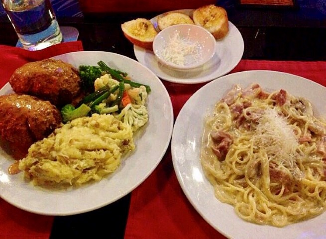 Chicken Cordon Bleu និង Spaghetti Carbonara