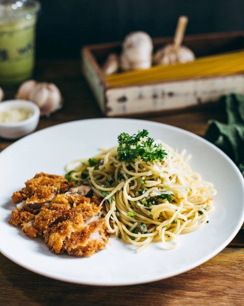 Chicken Piccata Salad (Photo Courtesy @ Brown Coffee & Bakery)