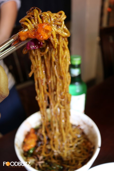 Tangsuyuk ជាមួយនឹង Jajangmyeon