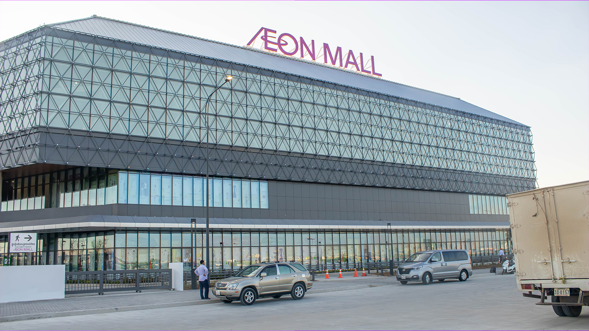 check-out-aeon-mall-meanchey-the-newest-and-biggest-mall-in-town
