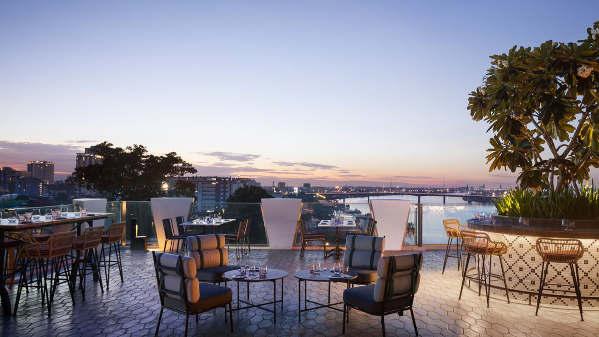 HEMISPHERE: Dine with style at this new Top-notch Skybar by the riverside