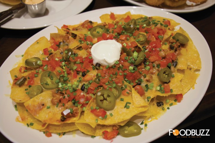 CLASSIC NACHOS