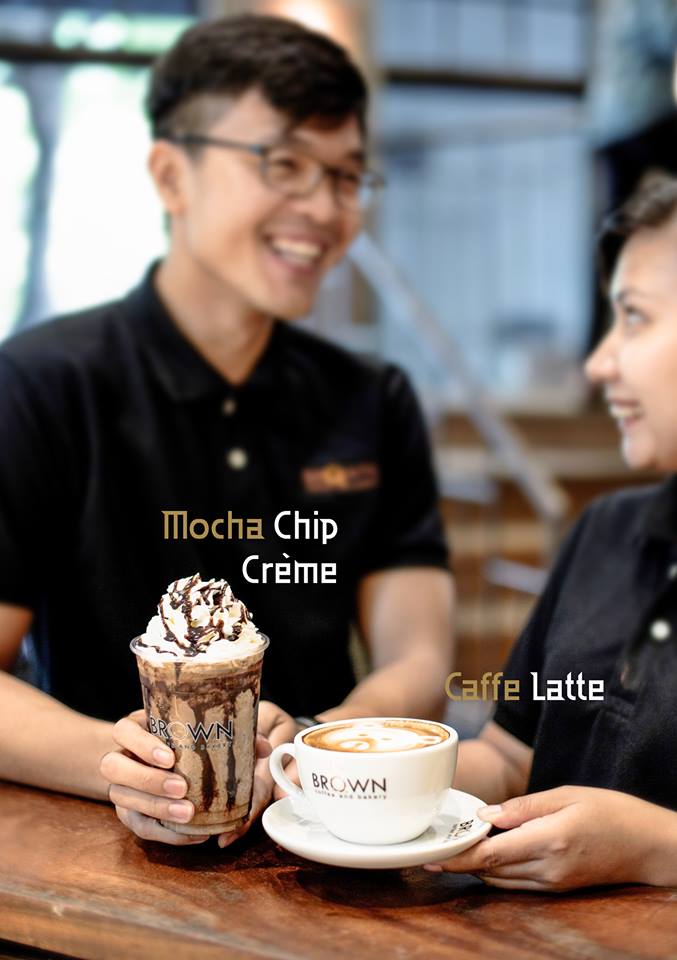 Mocha Chip Creme and Caffe Latte @BROWN Coffee and Bakery