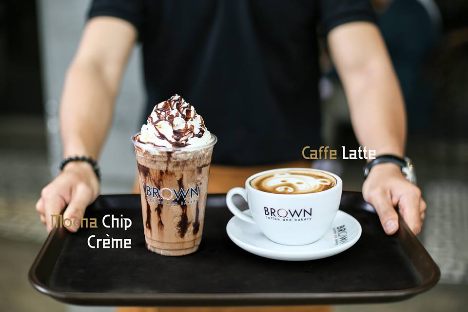 Mocha Chip Creme and Caffe Latte @BROWN Coffee and Bakery